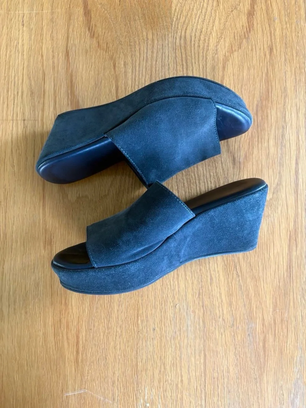Cordani suede platform